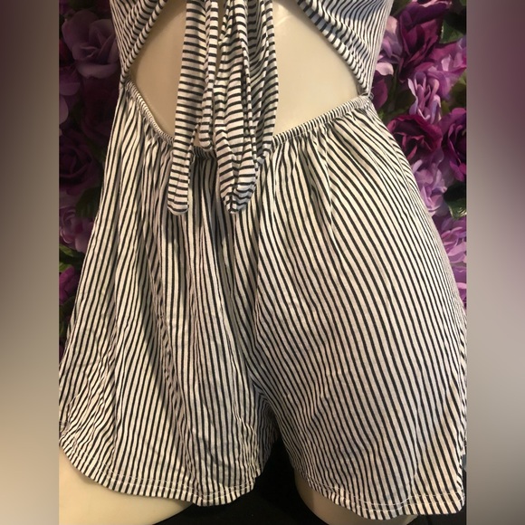 Romper - Picture 2 of 3